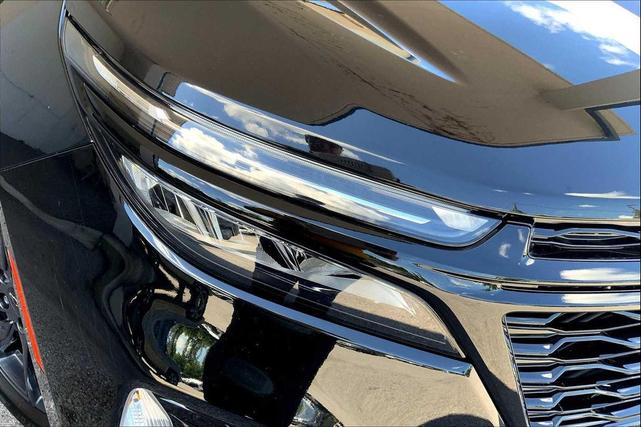 Photo of 2024 Mosaic Black Metallic Chevrolet Equinox