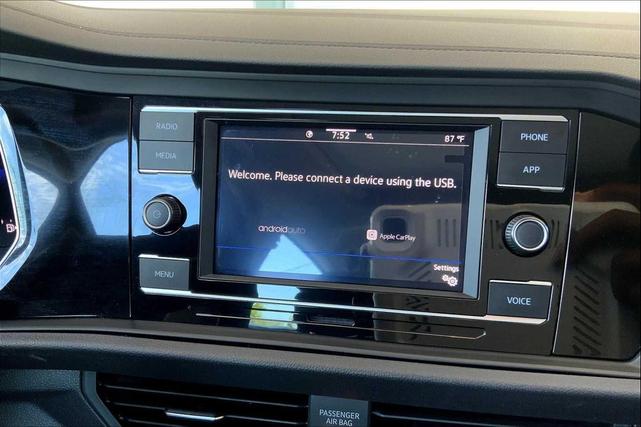 Photo of 2024 Platinum Gray Metallic Volkswagen Jetta