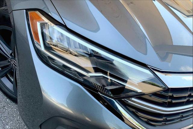 Photo of 2024 Platinum Gray Metallic Volkswagen Jetta