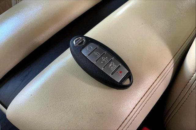 Photo of 2022 Scarlet Ember Tintcoat Nissan Murano