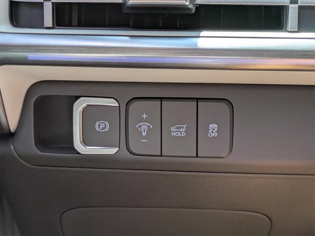 Photo of 2025 Ecotronic Gray Hyundai SANTA FE HEV