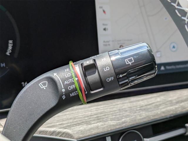 Photo of 2025 Ecotronic Gray Hyundai SANTA FE HEV