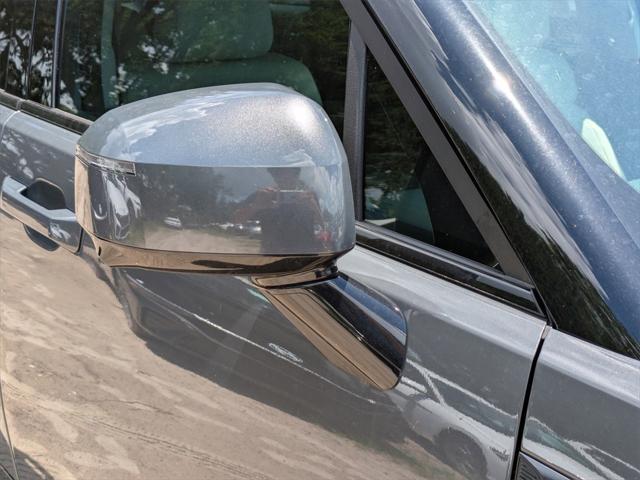 Photo of 2025 Ecotronic Gray Hyundai SANTA FE HEV
