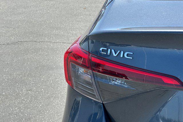 Photo of 2023 Meteorite Gray Metallic Honda Civic