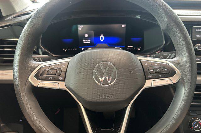 Photo of 2022 Platinum Gray Metallic Volkswagen Taos