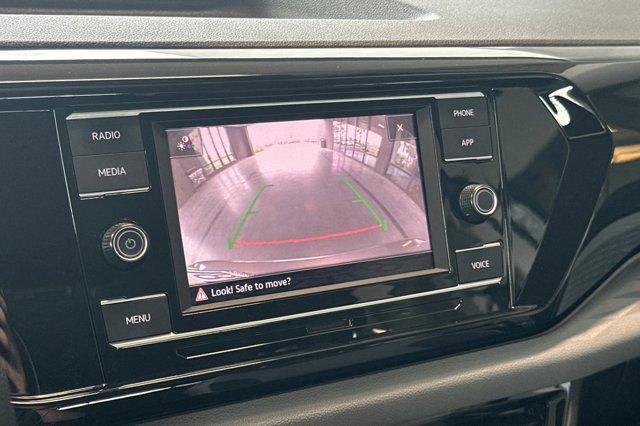 Photo of 2022 Platinum Gray Metallic Volkswagen Taos
