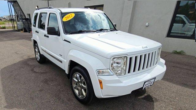 Photo of 2012 Bright White Jeep Liberty
