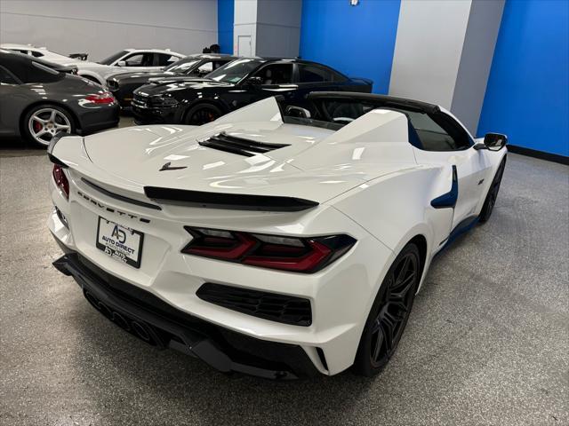 Photo of 2023 White Pearl Metallic Tricoat Chevrolet Corvette