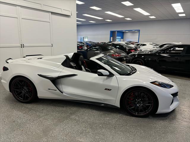 Photo of 2023 White Pearl Metallic Tricoat Chevrolet Corvette
