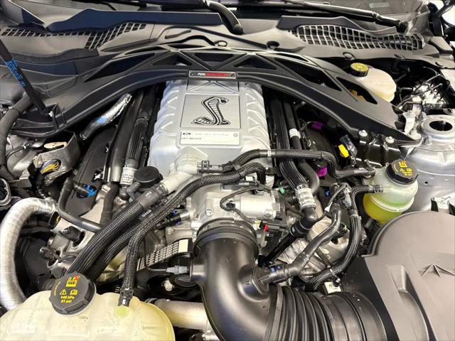 Photo of 2022 Iconic Silver Metallic Ford Shelby GT500