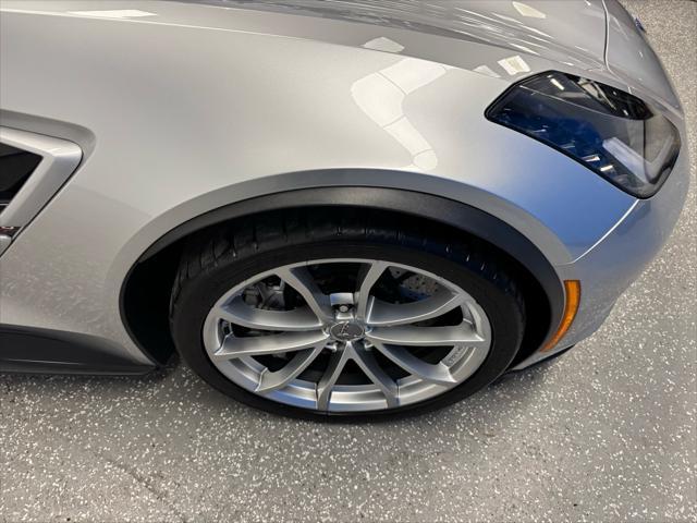 Photo of 2017 BLADE SILVER Chevrolet Corvette