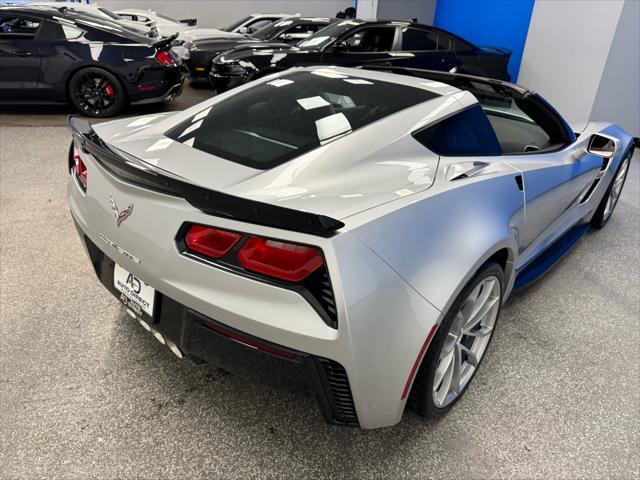 Photo of 2017 BLADE SILVER Chevrolet Corvette