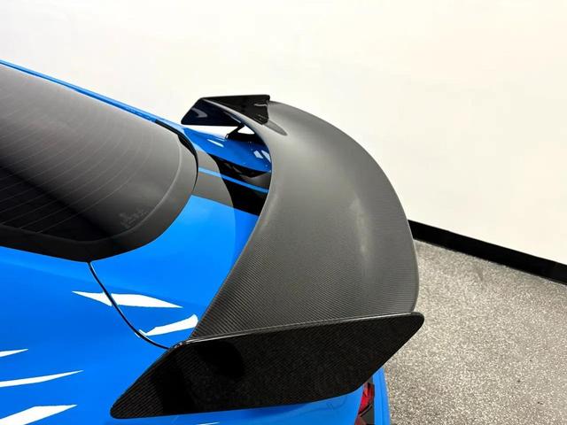 Photo of 2022 Grabber Blue Metallic Ford Shelby GT500