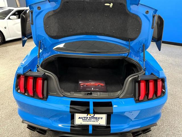 Photo of 2022 Grabber Blue Metallic Ford Shelby GT500