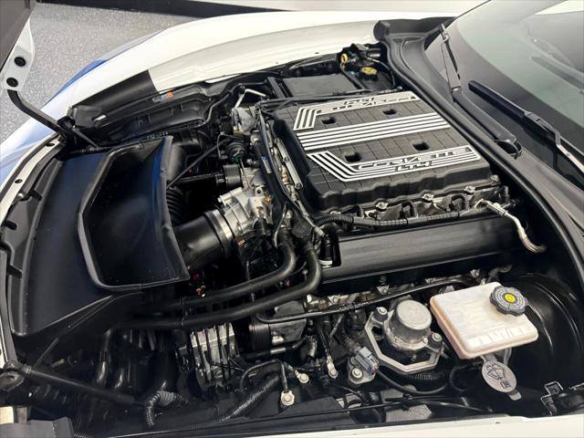 Photo of 2017 Arctic White Chevrolet Corvette