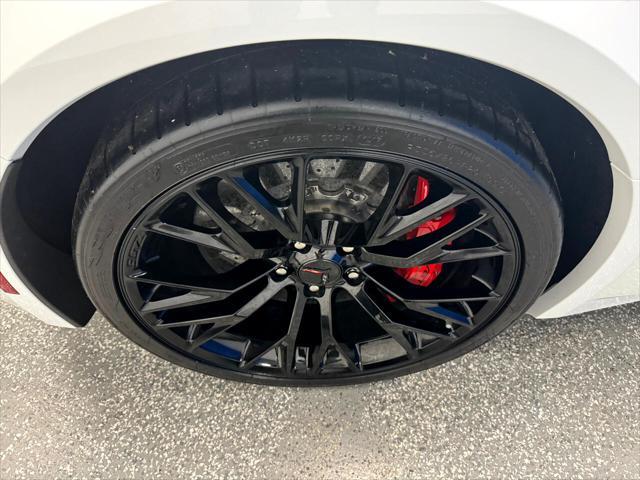 Photo of 2017 Arctic White Chevrolet Corvette