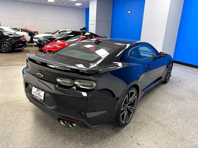 Photo of 2023 Black Chevrolet Camaro