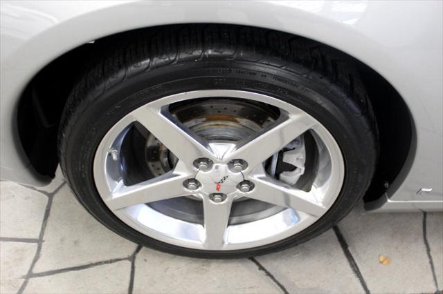 Photo of 2006 Machine Silver Metallic Chevrolet Corvette