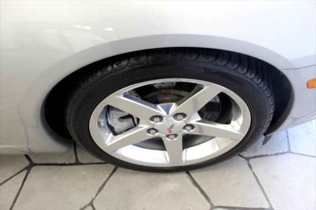 Photo of 2006 Machine Silver Metallic Chevrolet Corvette
