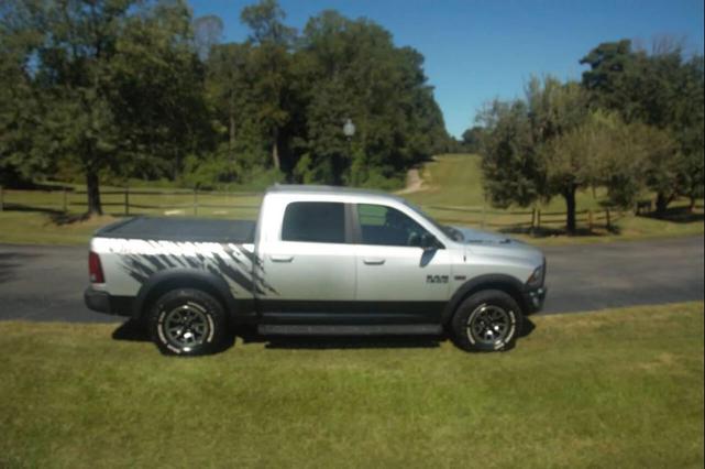 Photo of 2016 Bright Silver Metallic Clearcoat RAM 1500