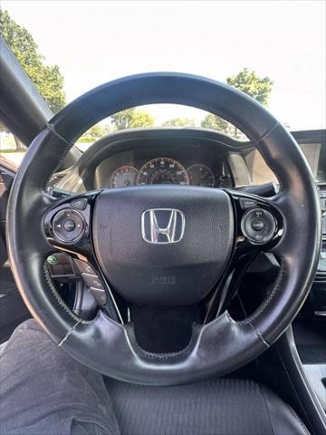 Photo of 2017 Obsidian Blue Pearl Honda Accord