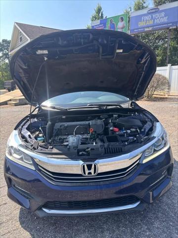 Photo of 2017 Obsidian Blue Pearl Honda Accord