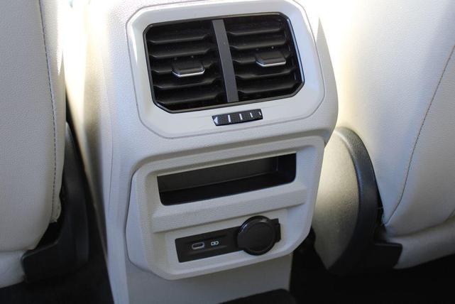 Photo of 2024 Atlantic Blue Volkswagen Tiguan