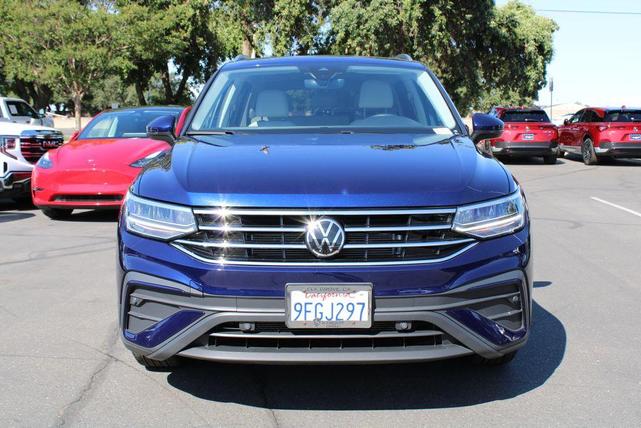 Photo of 2024 Atlantic Blue Volkswagen Tiguan