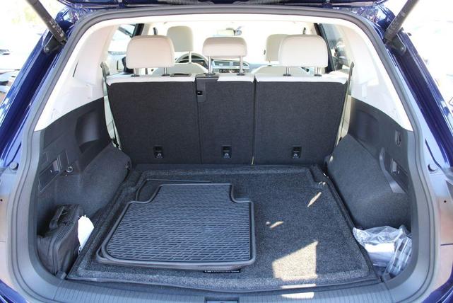 Photo of 2024 Atlantic Blue Volkswagen Tiguan
