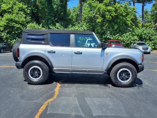 Photo of 2022 Iconic Silver Metallic Ford Bronco