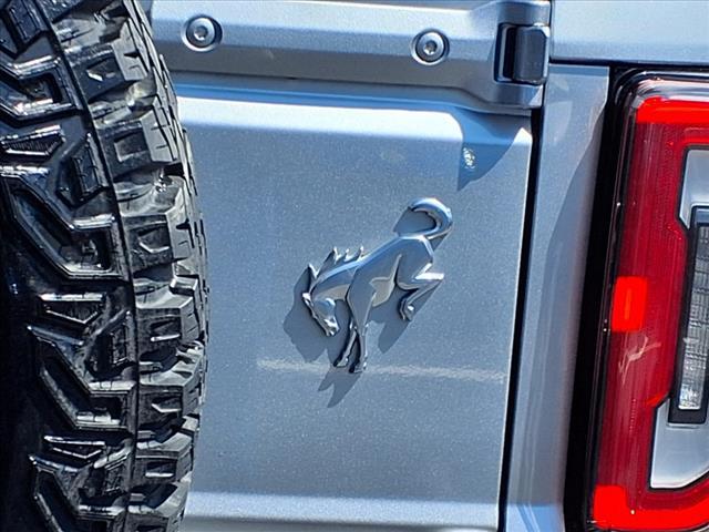 Photo of 2022 Iconic Silver Metallic Ford Bronco