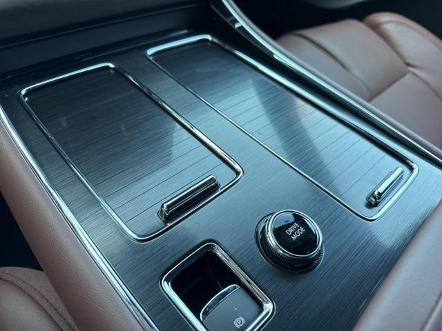Photo of 2025 Red Carpet Lincoln Aviator