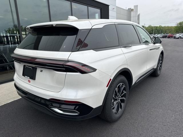 Photo of 2025 White Platinum Clearcoat Metallic Lincoln Nautilus