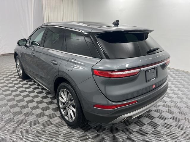 Photo of 2022 Metallic Lincoln Corsair