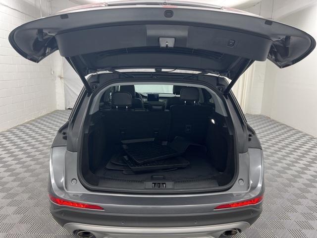 Photo of 2022 Metallic Lincoln Corsair
