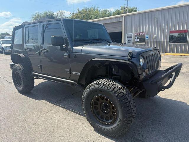 Photo of 2017 Granite Crystal Metallic Clearcoat Jeep Wrangler Unlimited