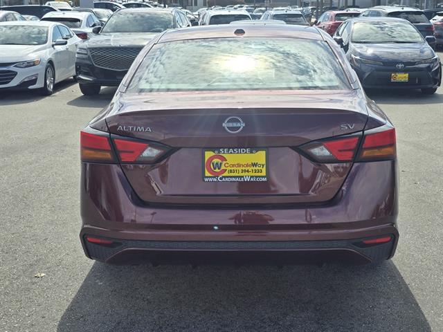 Photo of 2023 Garnet Pearl Metallic Nissan Altima