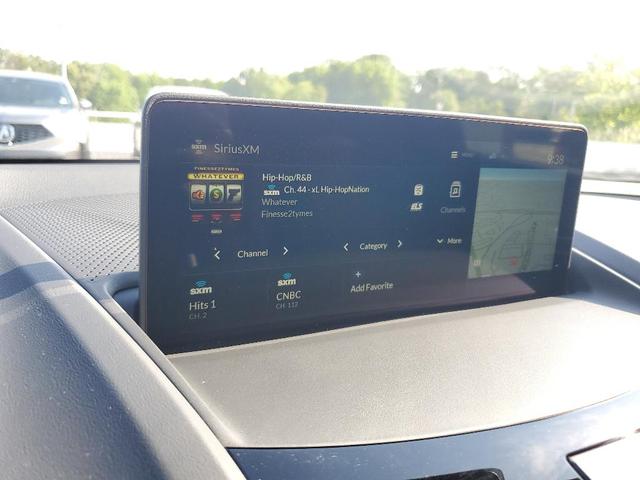 Photo of 2025 Platinum White Pearl Acura RDX