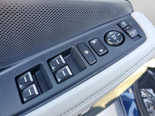Photo of 2026 Canyon Acura MDX