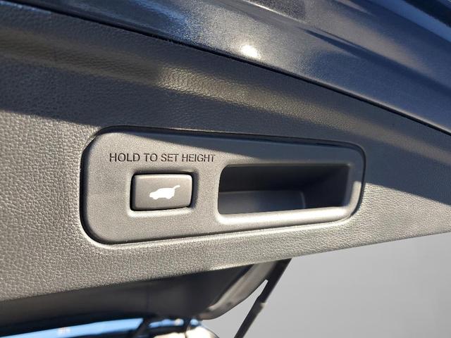 Photo of 2026 Canyon Acura MDX