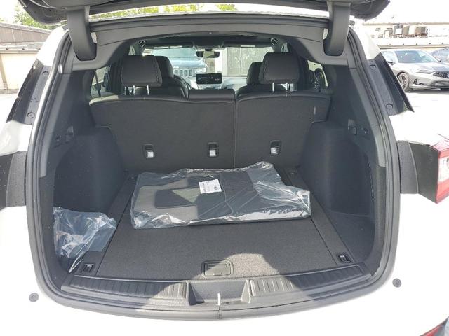 Photo of 2025 Platinum White Pearl Acura RDX
