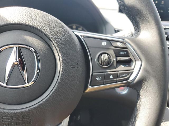 Photo of 2025 Platinum White Pearl Acura RDX