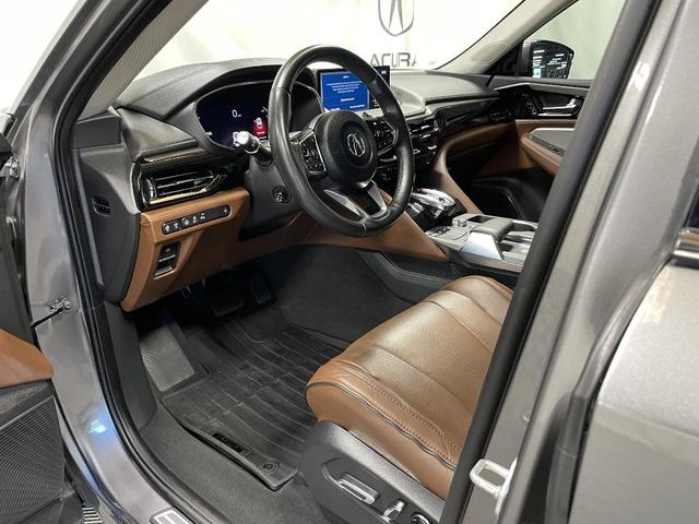 Photo of 2022 Liquid Carbon Metallic Acura MDX
