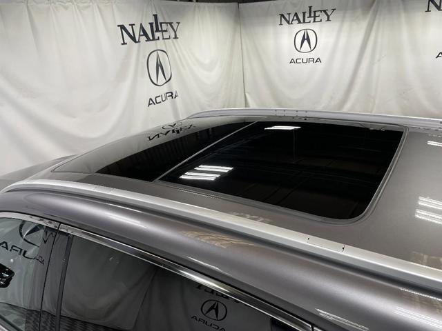Photo of 2022 Liquid Carbon Metallic Acura MDX