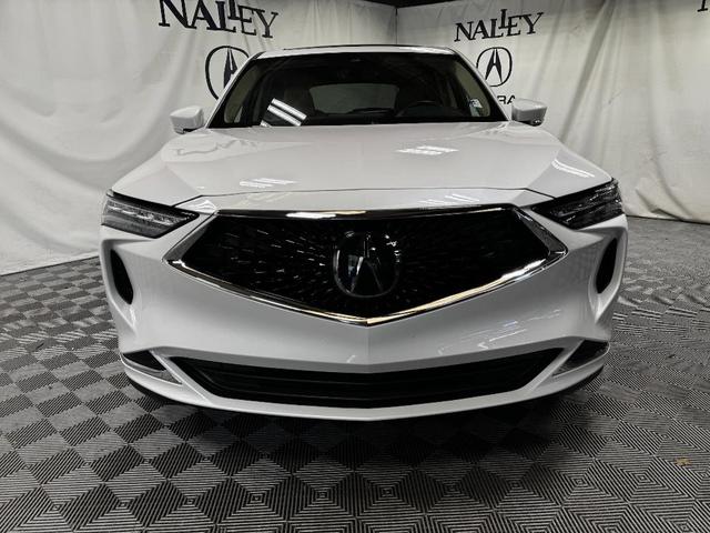 Photo of 2024 Lunar Silver Metallic Acura MDX