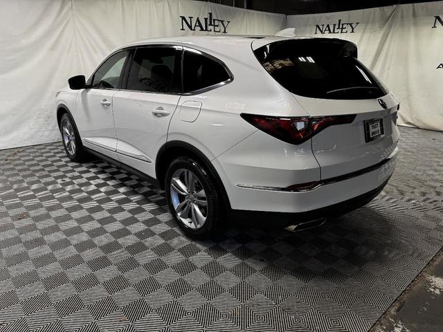 Photo of 2024 Platinum White Pearl Acura MDX