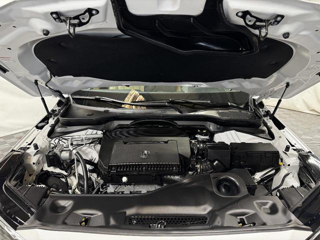 Photo of 2024 Platinum White Pearl Acura MDX
