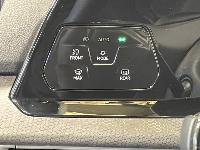 Photo of 2024 Moonstone Grey Volkswagen Golf GTI
