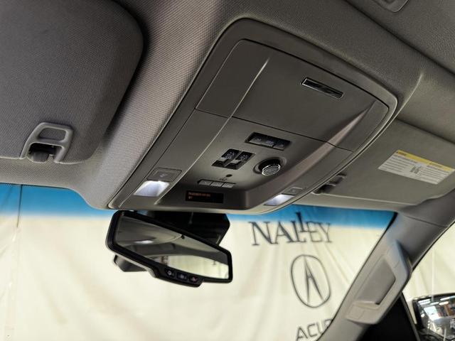Photo of 2017 Summit White Chevrolet Tahoe