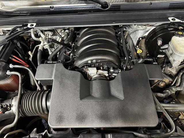 Photo of 2017 Summit White Chevrolet Tahoe